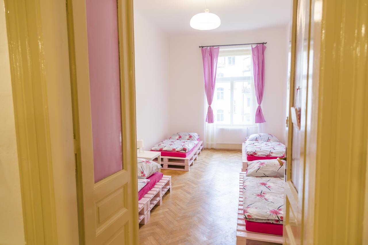 Hostal Ping House Praga