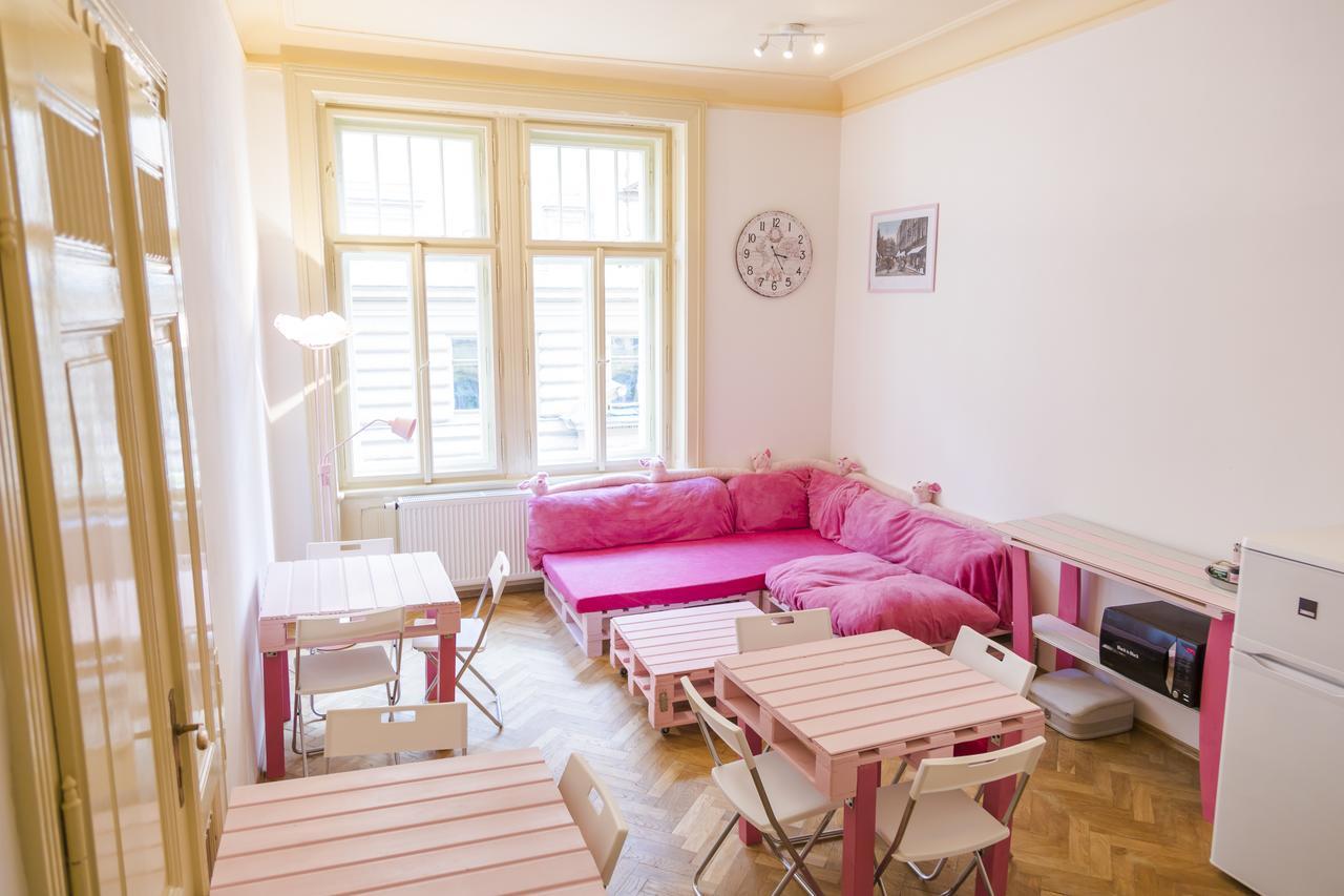 Ping House * Prag